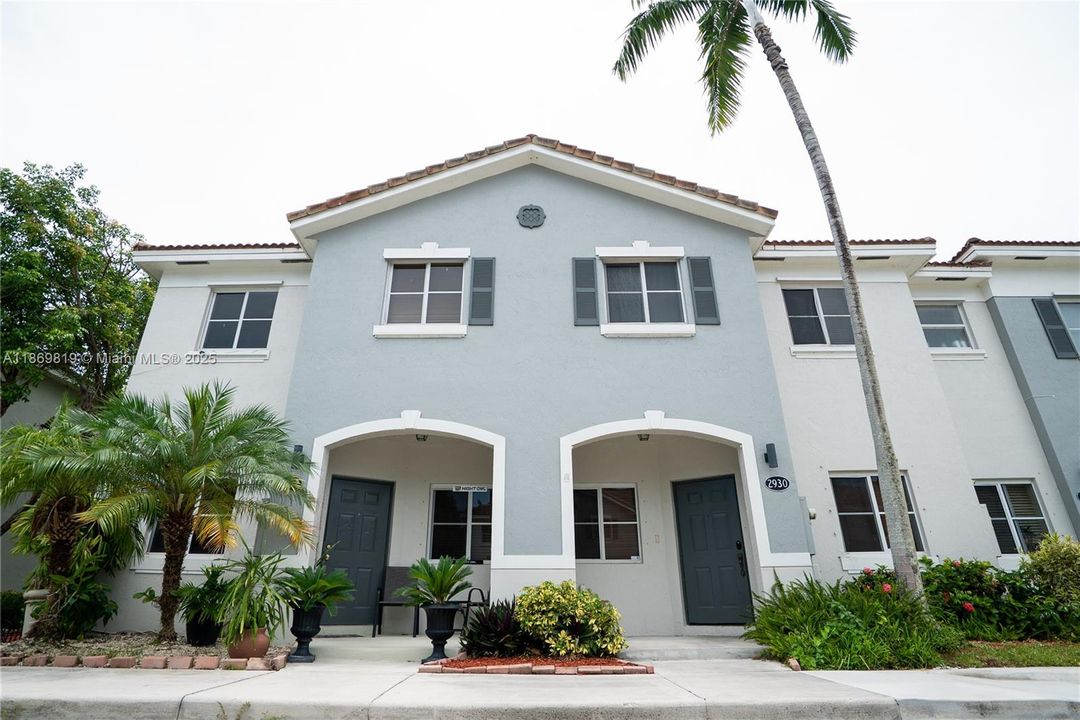 En Venta: $285,000 (3 camas, 2 baños, 1509 Pies cuadrados)