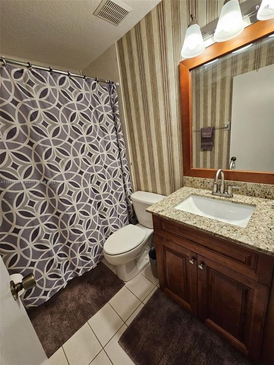 En Venta: $285,000 (3 camas, 2 baños, 1509 Pies cuadrados)