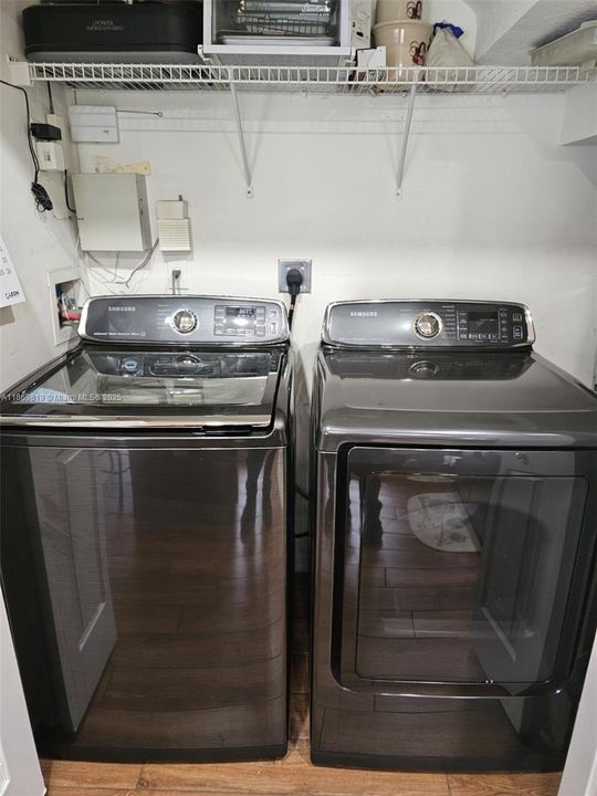 En Venta: $285,000 (3 camas, 2 baños, 1509 Pies cuadrados)