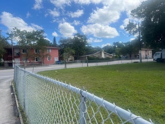 待售: $689,999 (4 贝兹, 2 浴室, 0 平方英尺)