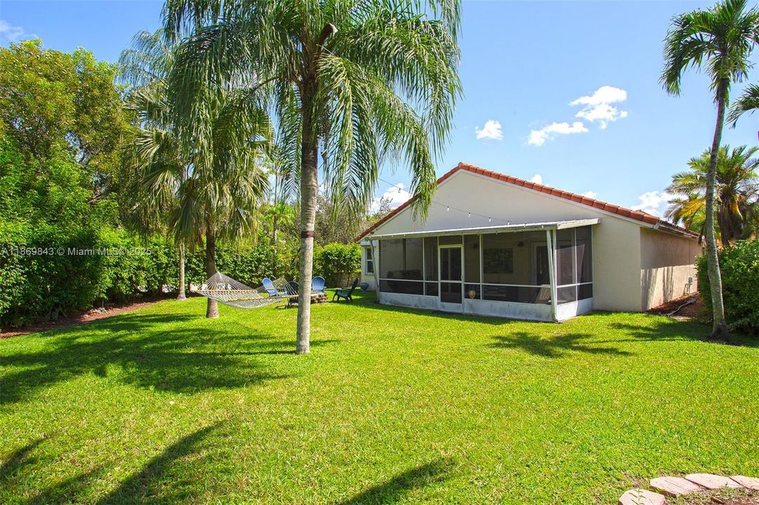 Active With Contract: $674,000 (2 beds, 2 baths, 1554 Square Feet)