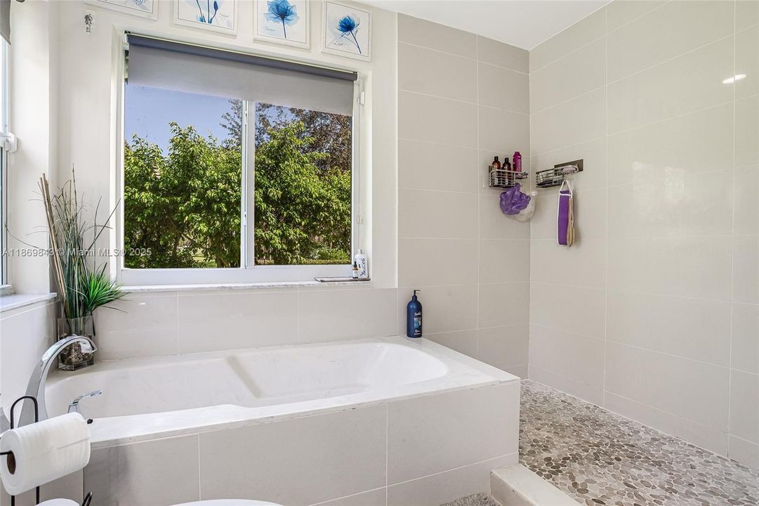 Active With Contract: $674,000 (2 beds, 2 baths, 1554 Square Feet)