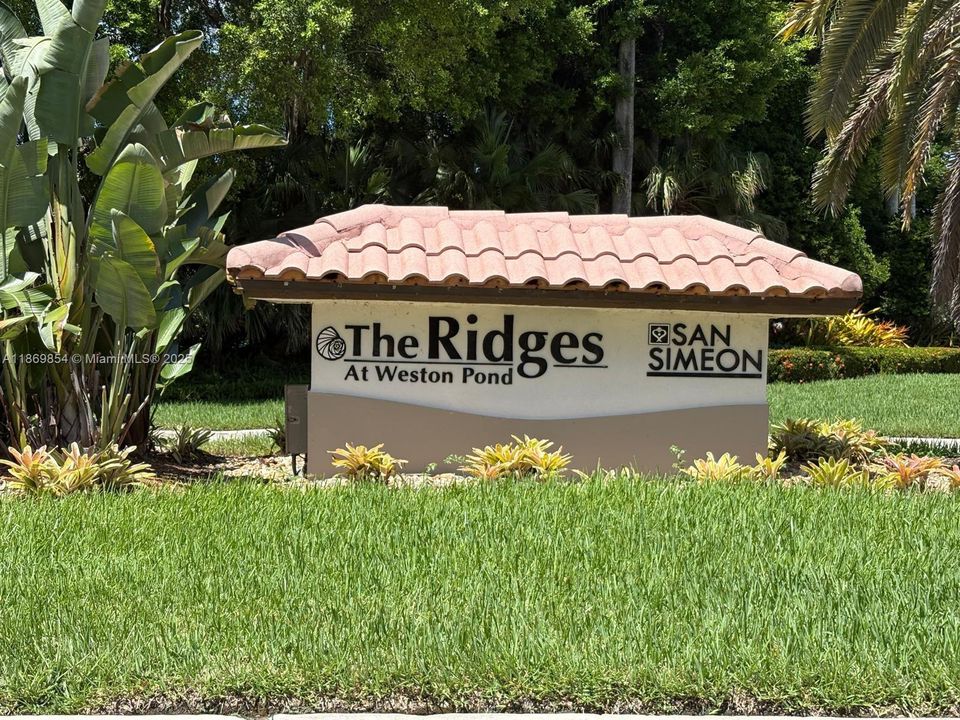 合同活跃: $695,000 (3 贝兹, 2 浴室, 1542 平方英尺)