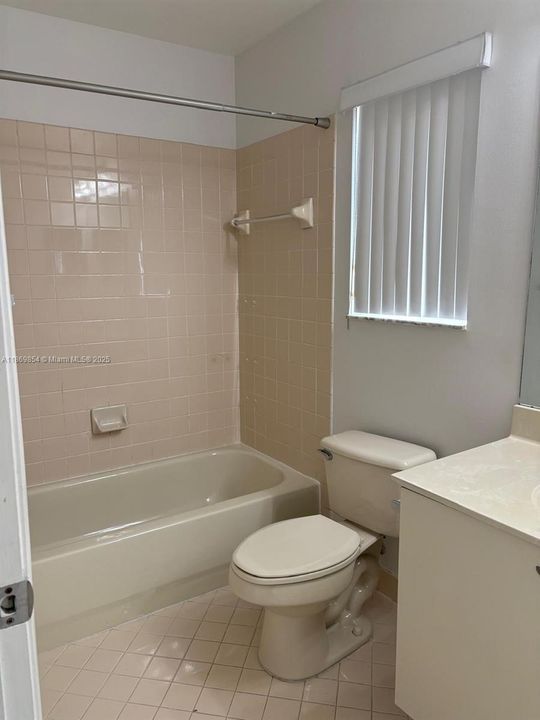 合同活跃: $695,000 (3 贝兹, 2 浴室, 1542 平方英尺)