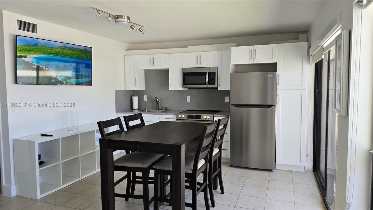 Vendido Recientemente: $315,000 (1 camas, 1 baños, 512 Pies cuadrados)