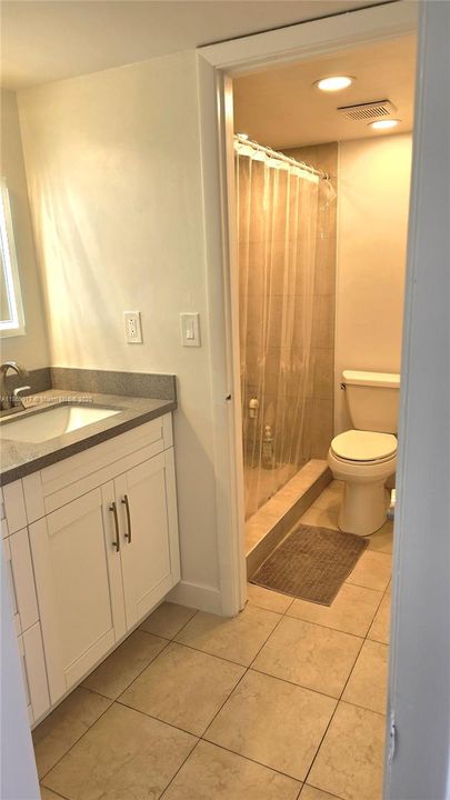 Vendido Recientemente: $315,000 (1 camas, 1 baños, 512 Pies cuadrados)