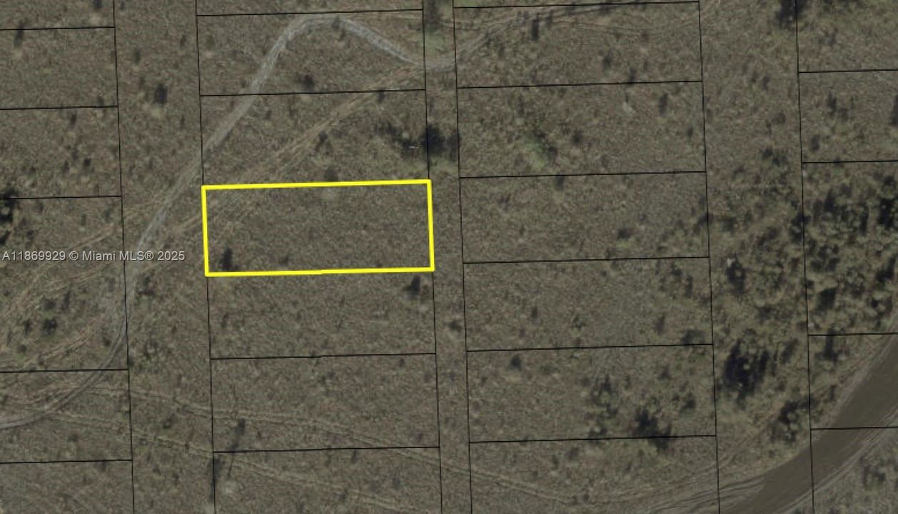 На продажу: $50,000 (0.15 acres)