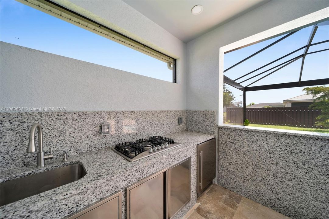 На продажу: $554,900 (4 спален, 3 ванн, 0 Квадратных фут)