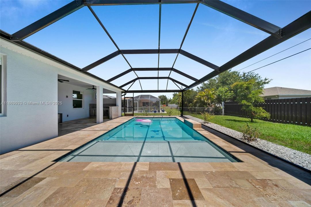 На продажу: $554,900 (4 спален, 3 ванн, 0 Квадратных фут)