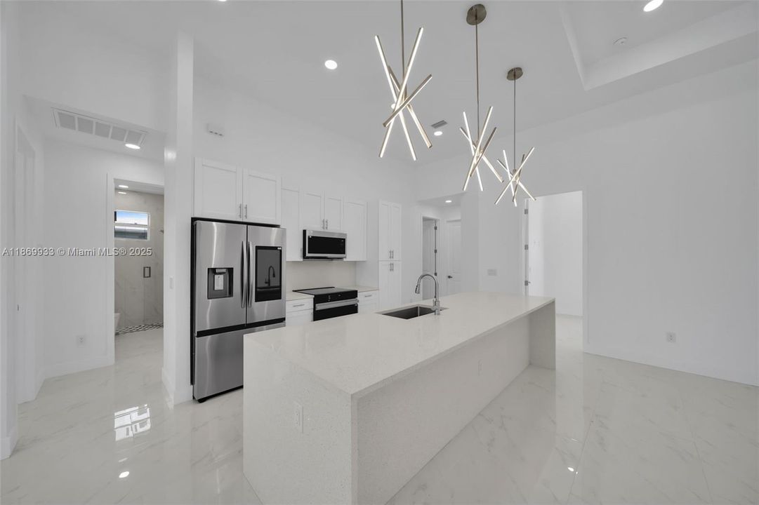 На продажу: $554,900 (4 спален, 3 ванн, 0 Квадратных фут)