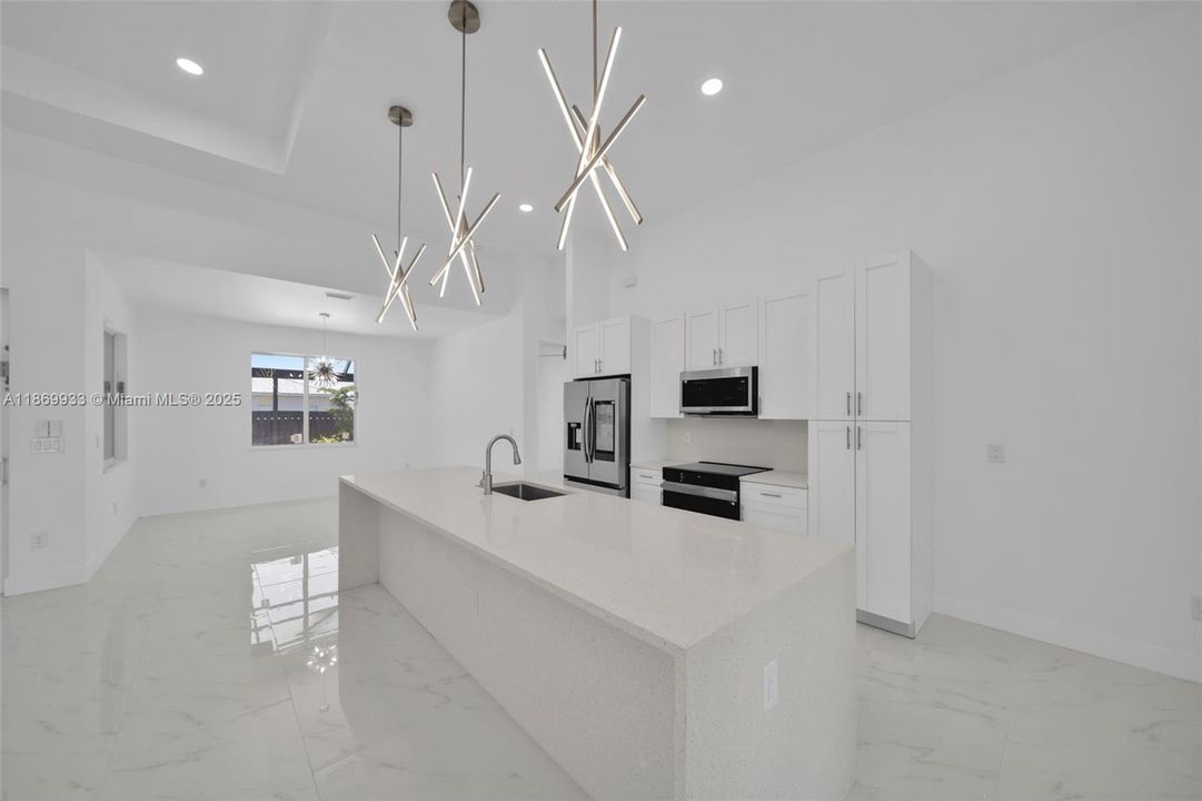 На продажу: $554,900 (4 спален, 3 ванн, 0 Квадратных фут)