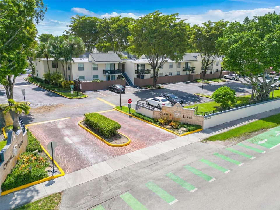 Activo con contrato: $1,800 (1 camas, 1 baños, 703 Pies cuadrados)