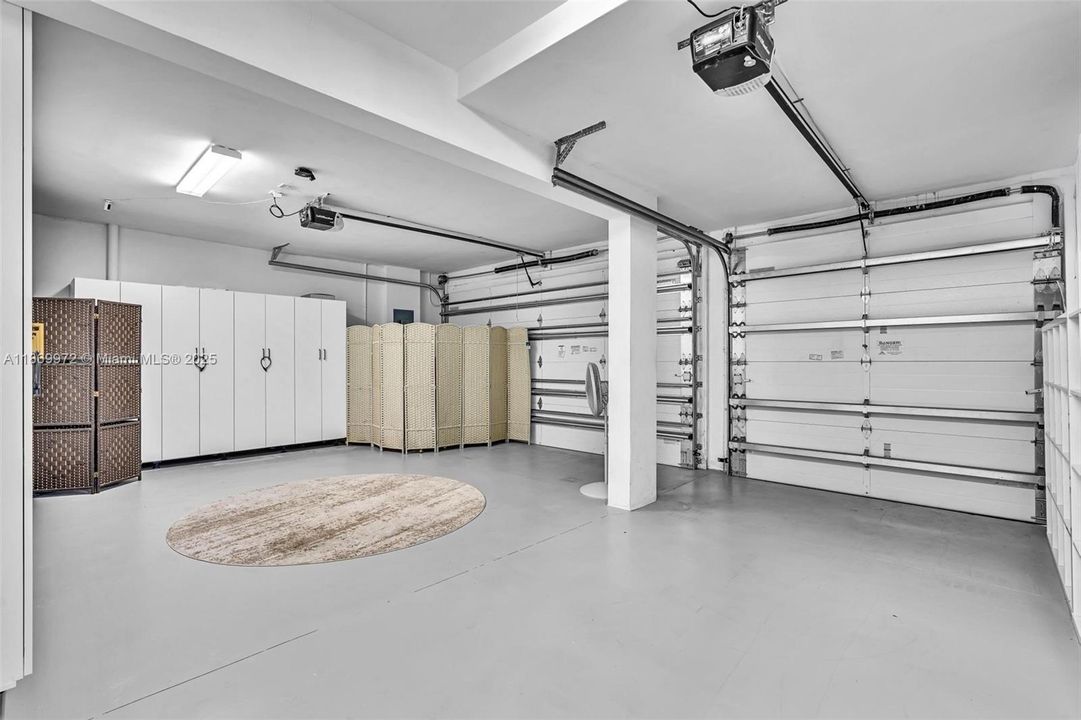 For Sale: $2,800,000 (5 beds, 6 baths, 3638 Square Feet)