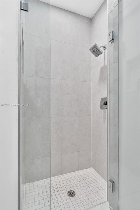 For Sale: $2,800,000 (5 beds, 6 baths, 3638 Square Feet)