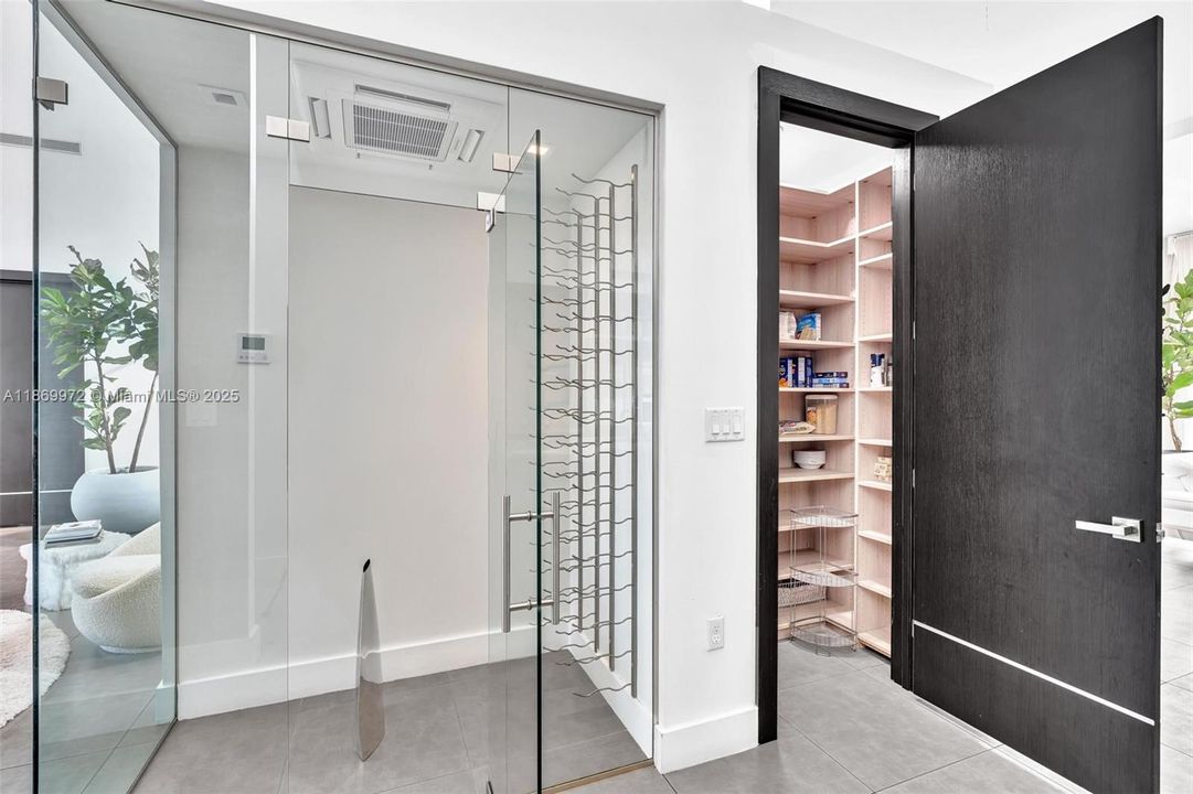 For Sale: $2,800,000 (5 beds, 6 baths, 3638 Square Feet)