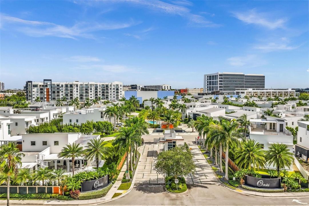 For Sale: $2,800,000 (5 beds, 6 baths, 3638 Square Feet)