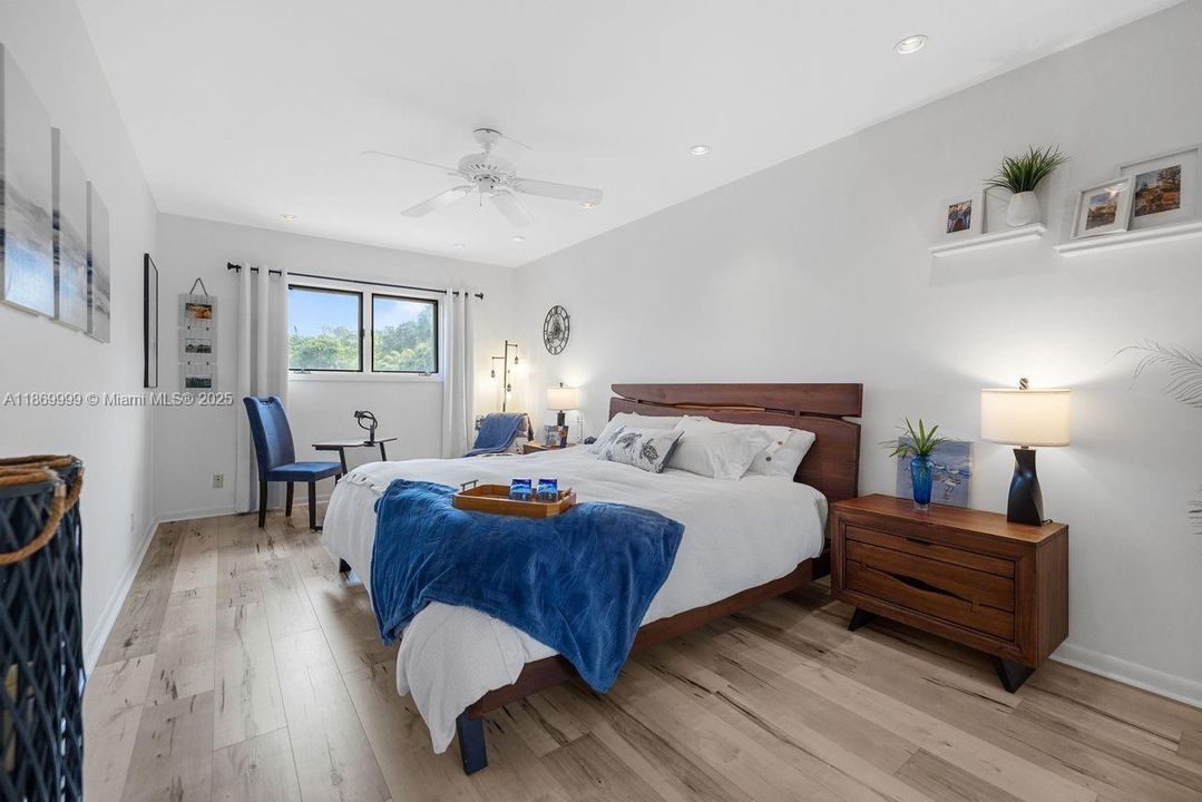 Недавно продано: $2,950,000 (8 спален, 5 ванн, 7674 Квадратных фут)