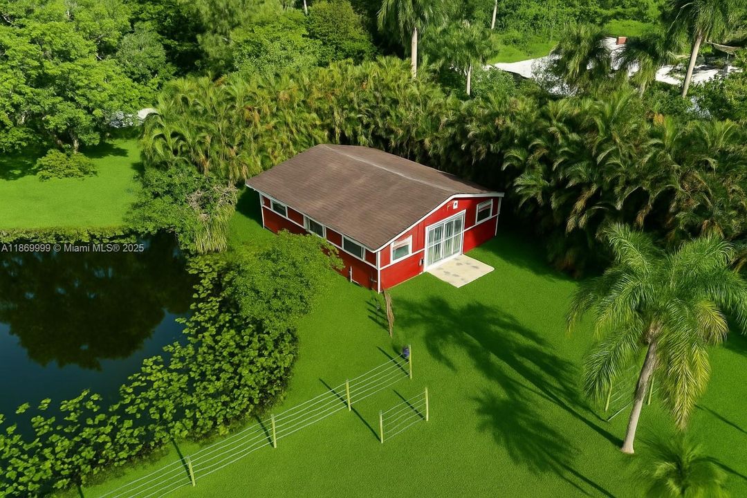 Недавно продано: $2,950,000 (8 спален, 5 ванн, 7674 Квадратных фут)