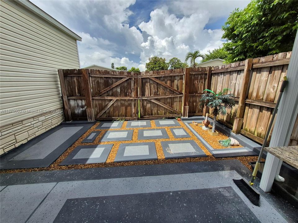 待售: $265,000 (3 贝兹, 2 浴室, 1120 平方英尺)