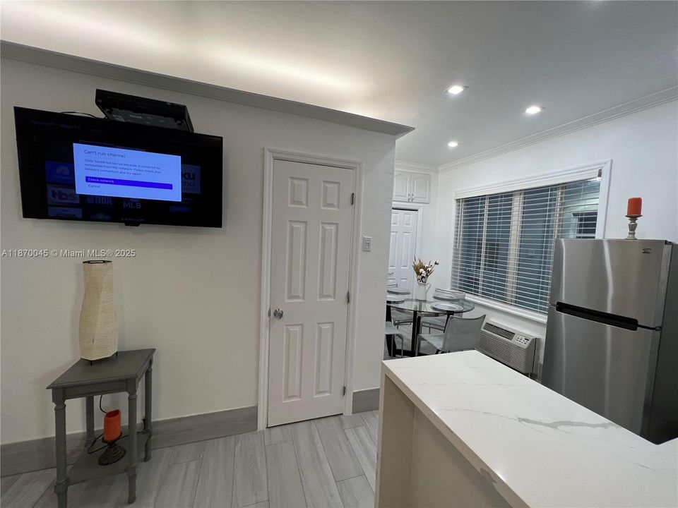 En Venta: $279,000 (1 camas, 1 baños, 340 Pies cuadrados)