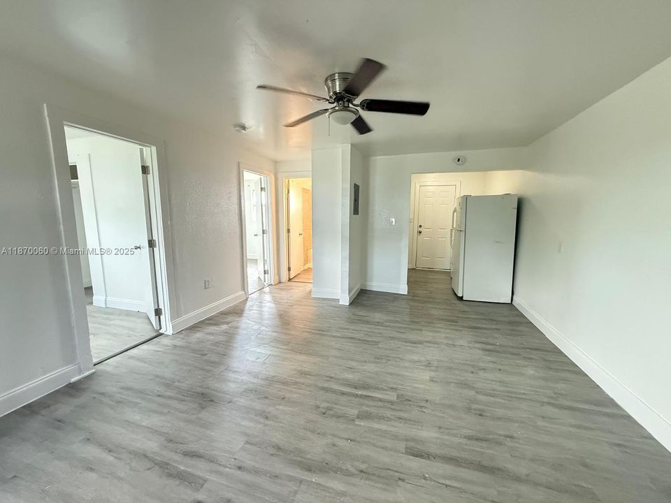 最近租的: $1,350 (2 贝兹, 1 浴室, 650 平方英尺)