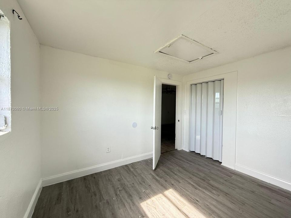 最近租的: $1,350 (2 贝兹, 1 浴室, 650 平方英尺)