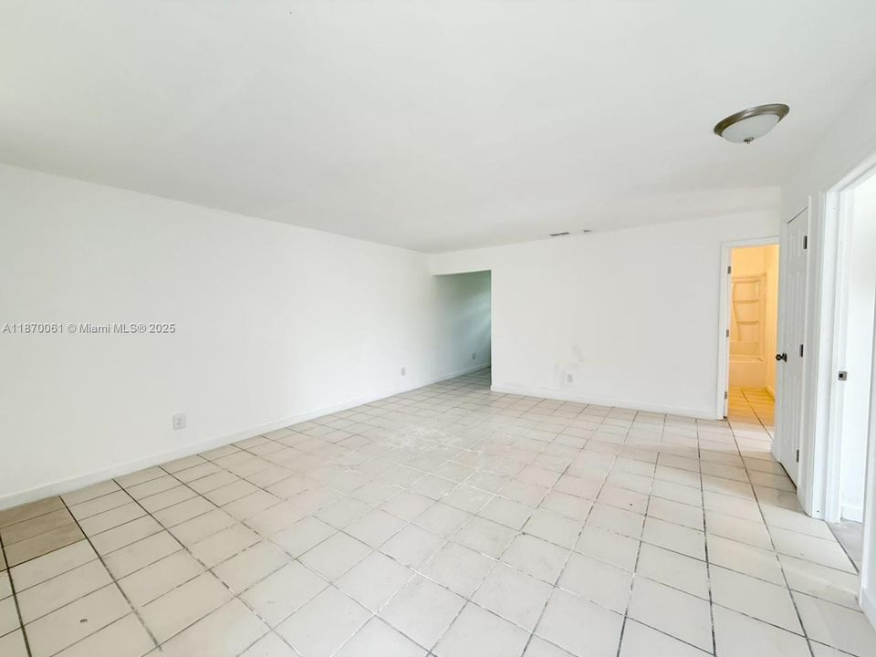 Недавно арендовано: $1,350 (2 спален, 1 ванн, 808 Квадратных фут)