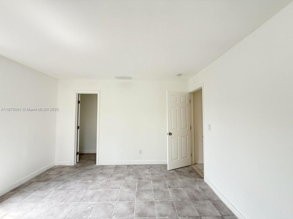 Недавно арендовано: $1,350 (2 спален, 1 ванн, 808 Квадратных фут)