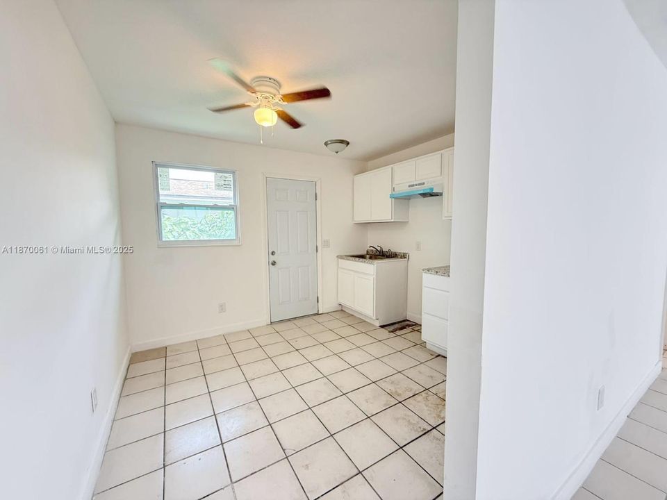 Недавно арендовано: $1,350 (2 спален, 1 ванн, 808 Квадратных фут)