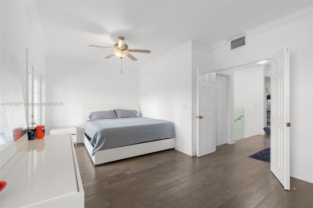 待售: $590,000 (4 贝兹, 2 浴室, 2162 平方英尺)