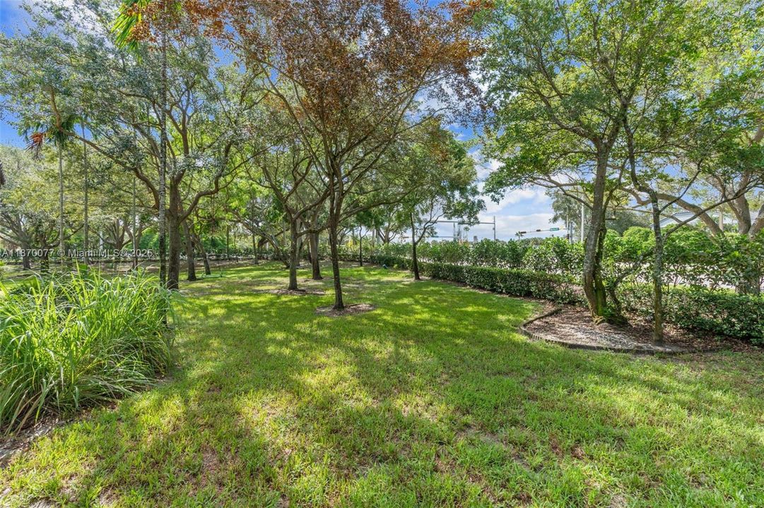 待售: $590,000 (4 贝兹, 2 浴室, 2162 平方英尺)