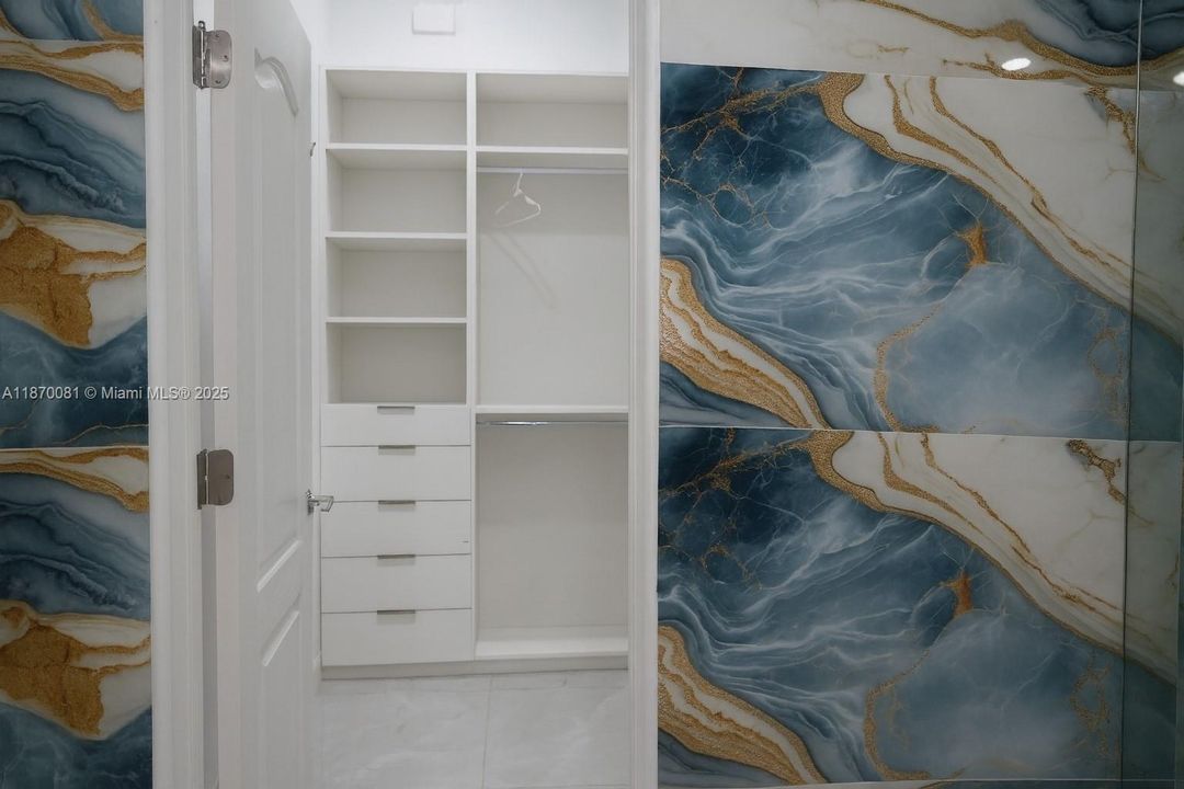 待售: $699,994 (3 贝兹, 3 浴室, 2196 平方英尺)