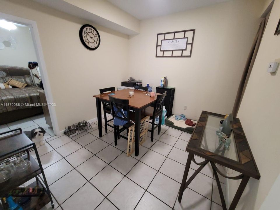 Active With Contract: $239,500 (2 beds, 2 baths, 854 Square Feet)