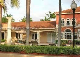 Active With Contract: $239,500 (2 beds, 2 baths, 854 Square Feet)