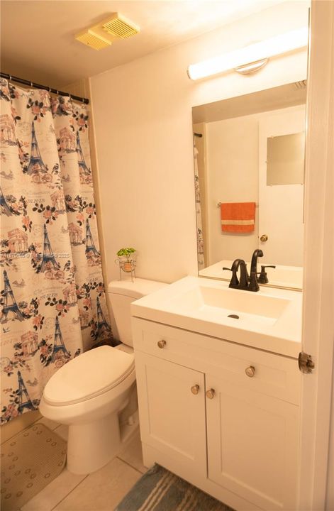 Active With Contract: $155,000 (2 beds, 2 baths, 1145 Square Feet)