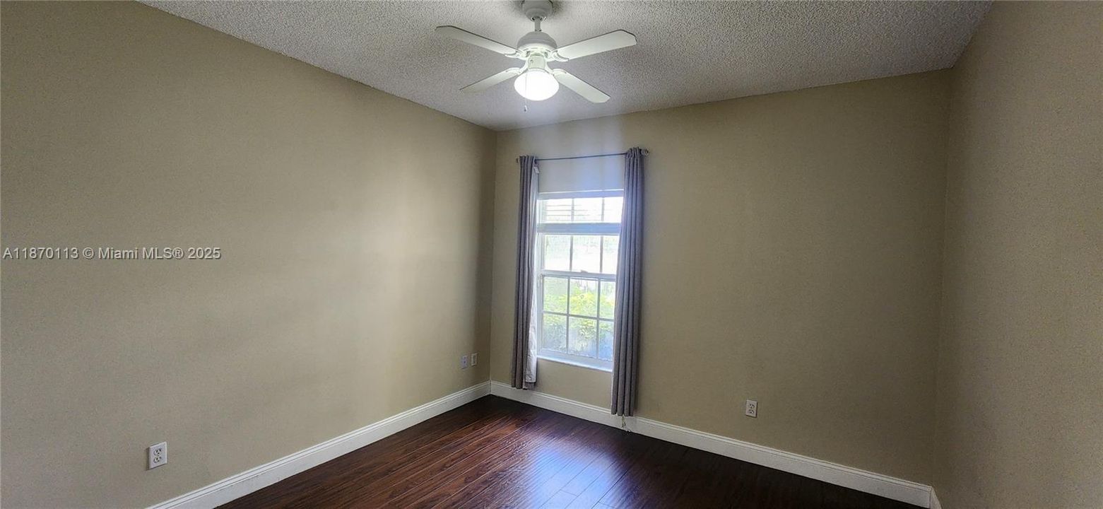 最近租的: $1,950 (2 贝兹, 2 浴室, 1051 平方英尺)