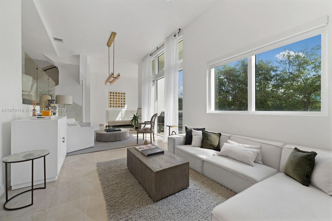 For Sale: $1,950,000 (2 beds, 2 baths, 1864 Square Feet)