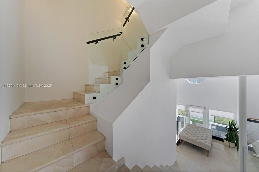 For Sale: $1,950,000 (2 beds, 2 baths, 1864 Square Feet)