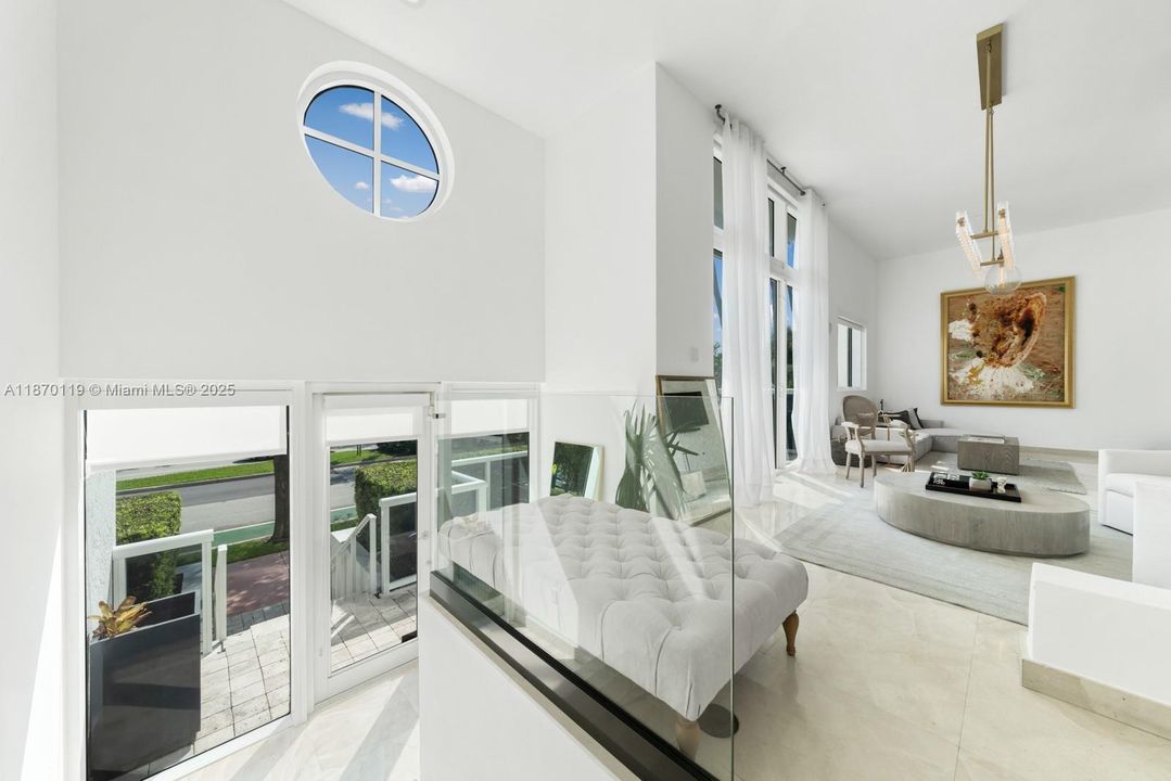 For Sale: $1,950,000 (2 beds, 2 baths, 1864 Square Feet)