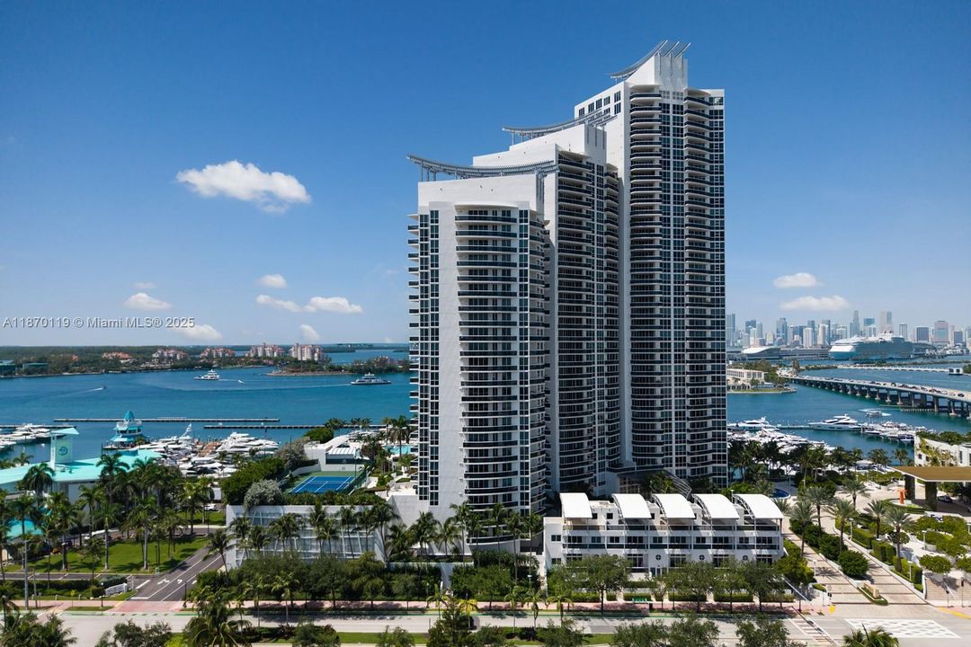 For Sale: $1,950,000 (2 beds, 2 baths, 1864 Square Feet)