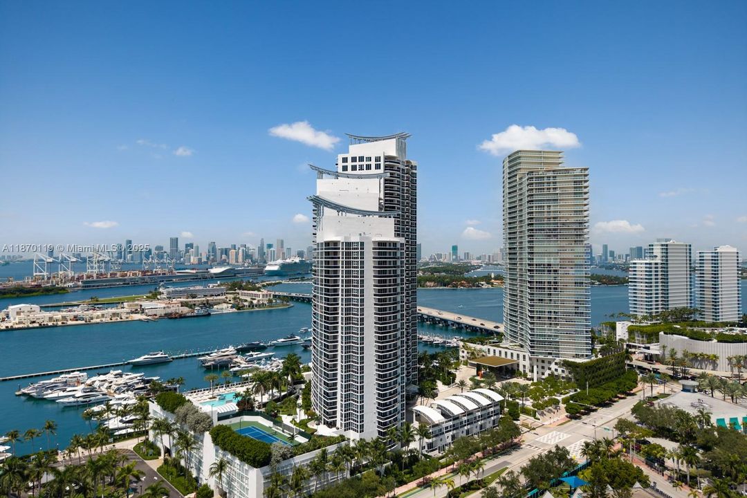 For Sale: $1,950,000 (2 beds, 2 baths, 1864 Square Feet)