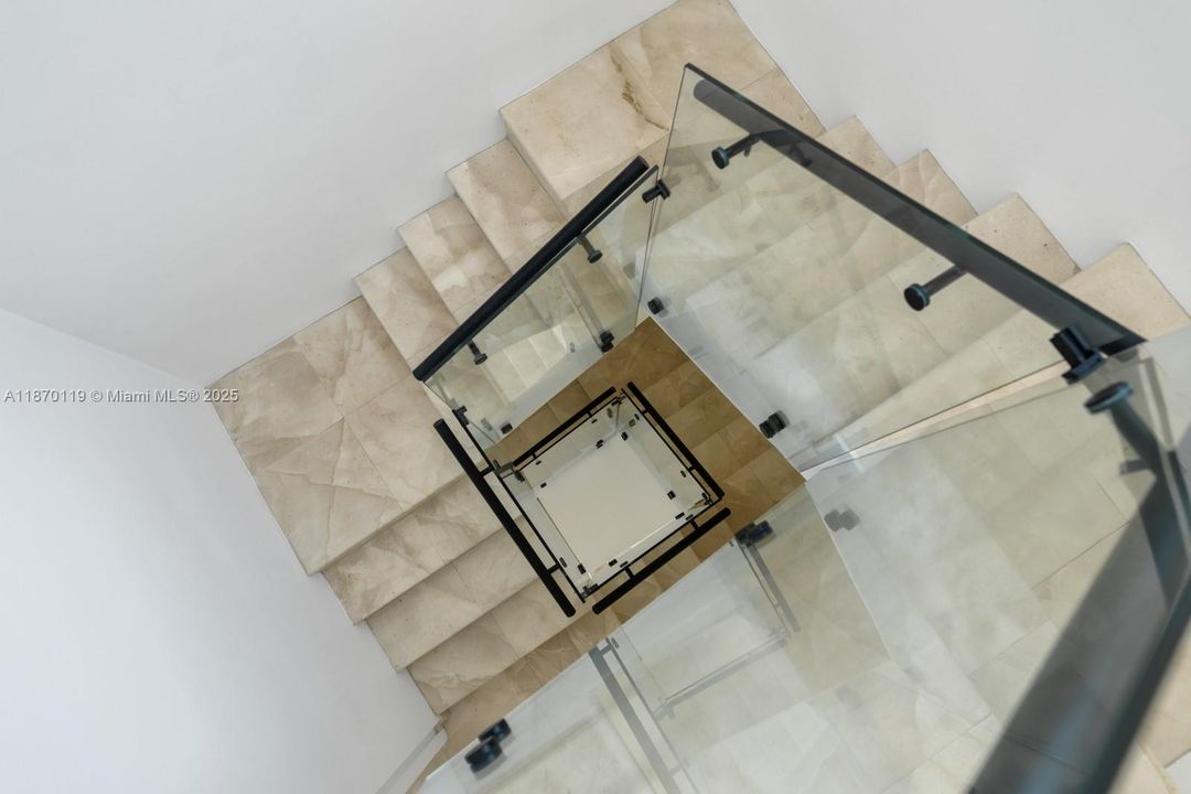 For Sale: $1,950,000 (2 beds, 2 baths, 1864 Square Feet)