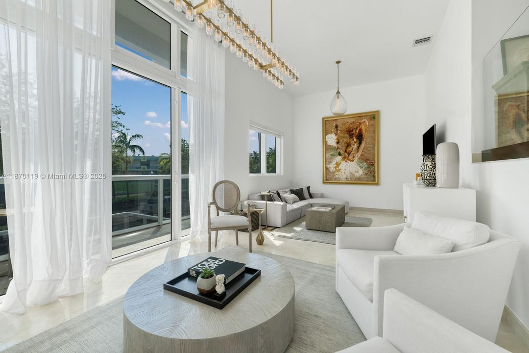 For Sale: $1,950,000 (2 beds, 2 baths, 1864 Square Feet)