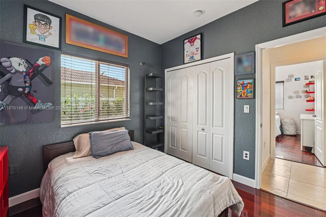 Activo con contrato: $730,000 (4 camas, 2 baños, 1952 Pies cuadrados)