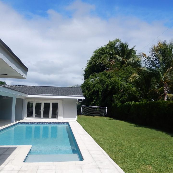 For Rent: $7,800 (4 beds, 3 baths, 2834 Square Feet)