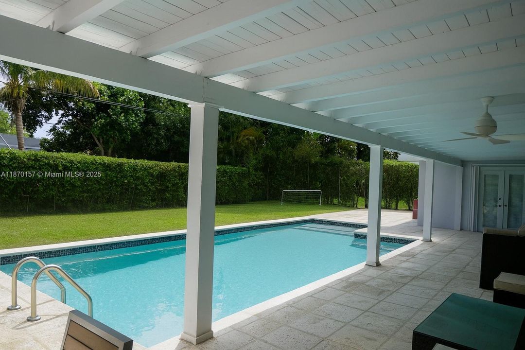 For Rent: $7,800 (4 beds, 3 baths, 2834 Square Feet)