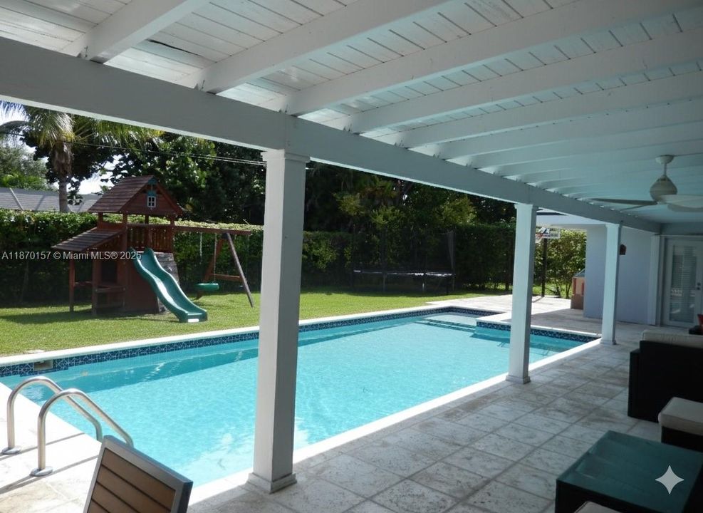 For Rent: $7,800 (4 beds, 3 baths, 2834 Square Feet)