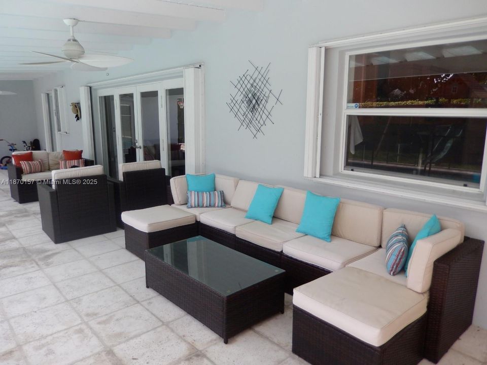 For Rent: $7,800 (4 beds, 3 baths, 2834 Square Feet)