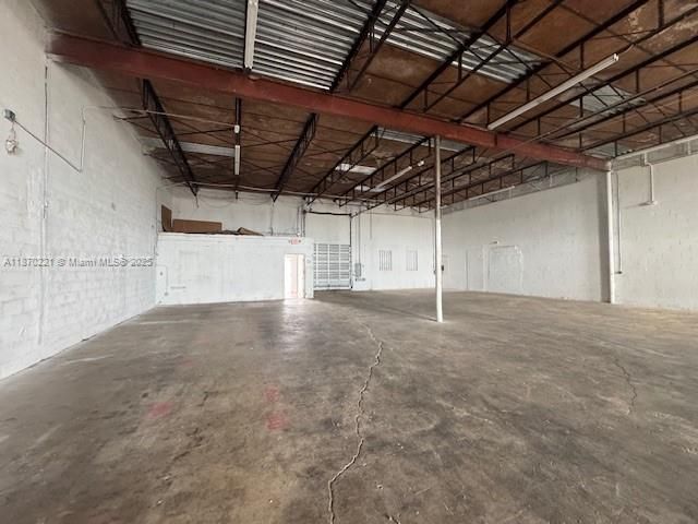 В аренду: $8,450 (0 спален, 0 ванн, 0 Квадратных фут)