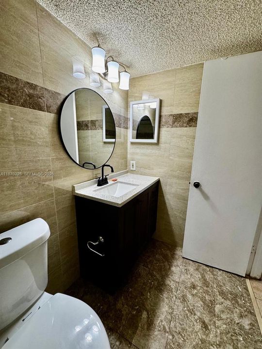 На продажу: $199,900 (2 спален, 2 ванн, 1148 Квадратных фут)